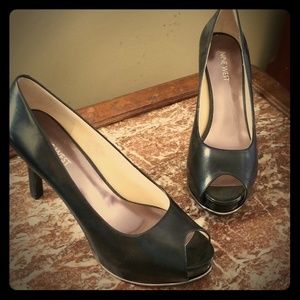 Black high heels...never been worn